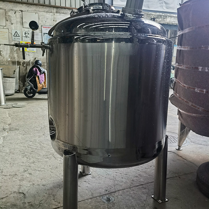 Vacuum Storage Tank (3)